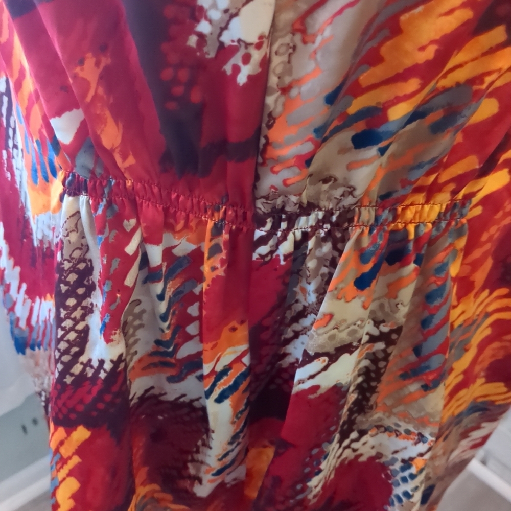 **3/$10** Lane Bryant Multicolor Zigzag Blouse - Picture 2 of 6